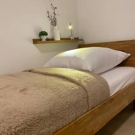 Modern Am Bowlingcenter Garten U Terrassenüberdachung Werlte