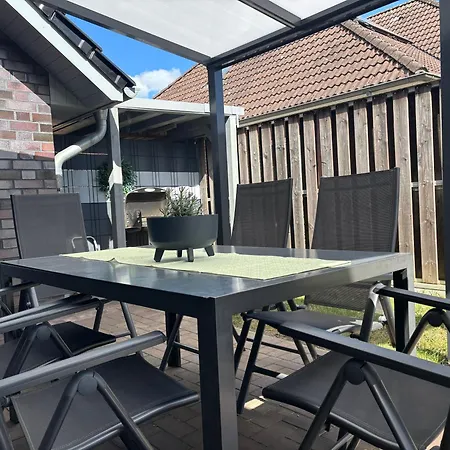 Apartment Modern Am Bowlingcenter Garten U Terrassenüberdachung