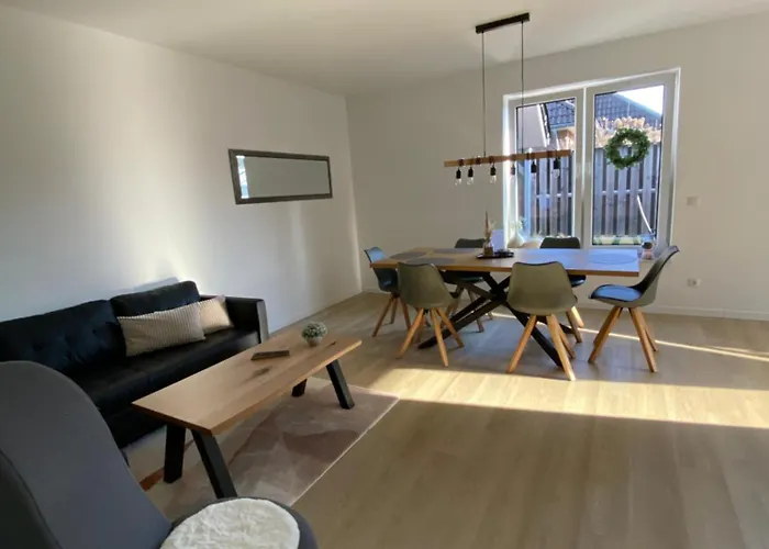 Neu! Modernes Naehe Bowling Center! *